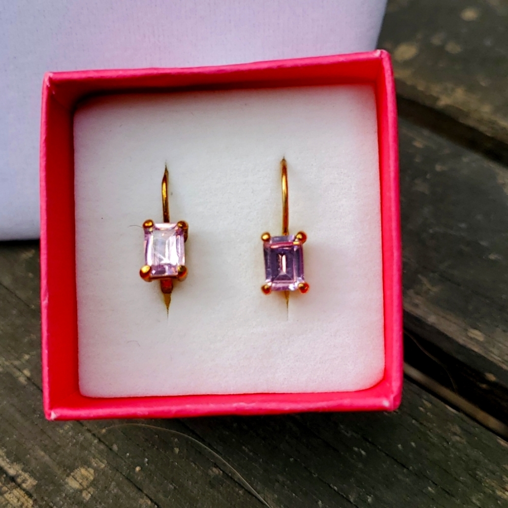 Vintage Avon leverback emerald cut pink stone earrings